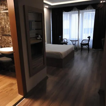 Town Otel